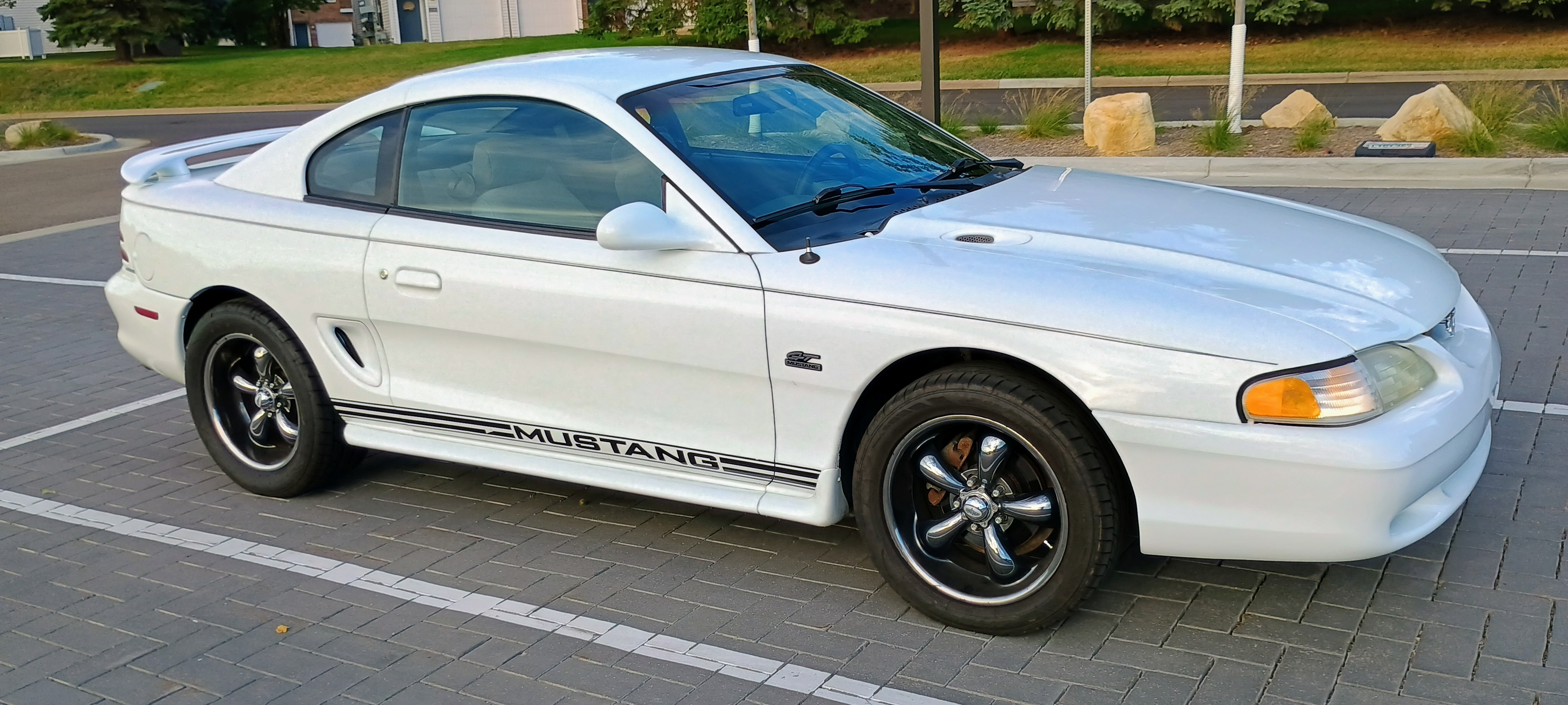 Used 1995 Ford Mustang GT RWD image 12