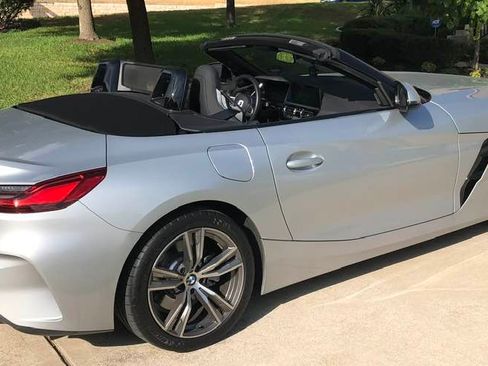 Used 2022 BMW Z4 sDrive30i w/ M Sport Package image 8