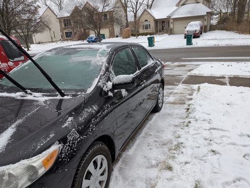 Used 2011 Toyota Corolla image 4