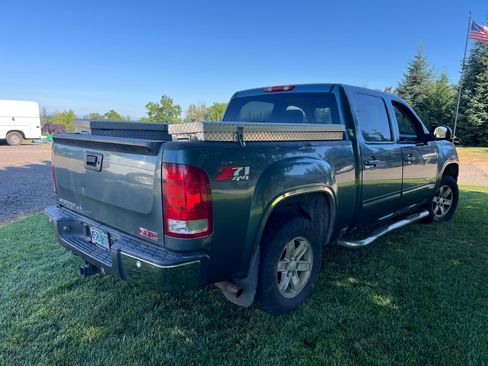 Used 2007 GMC Sierra 1500 SLE AWD/4WD image 4