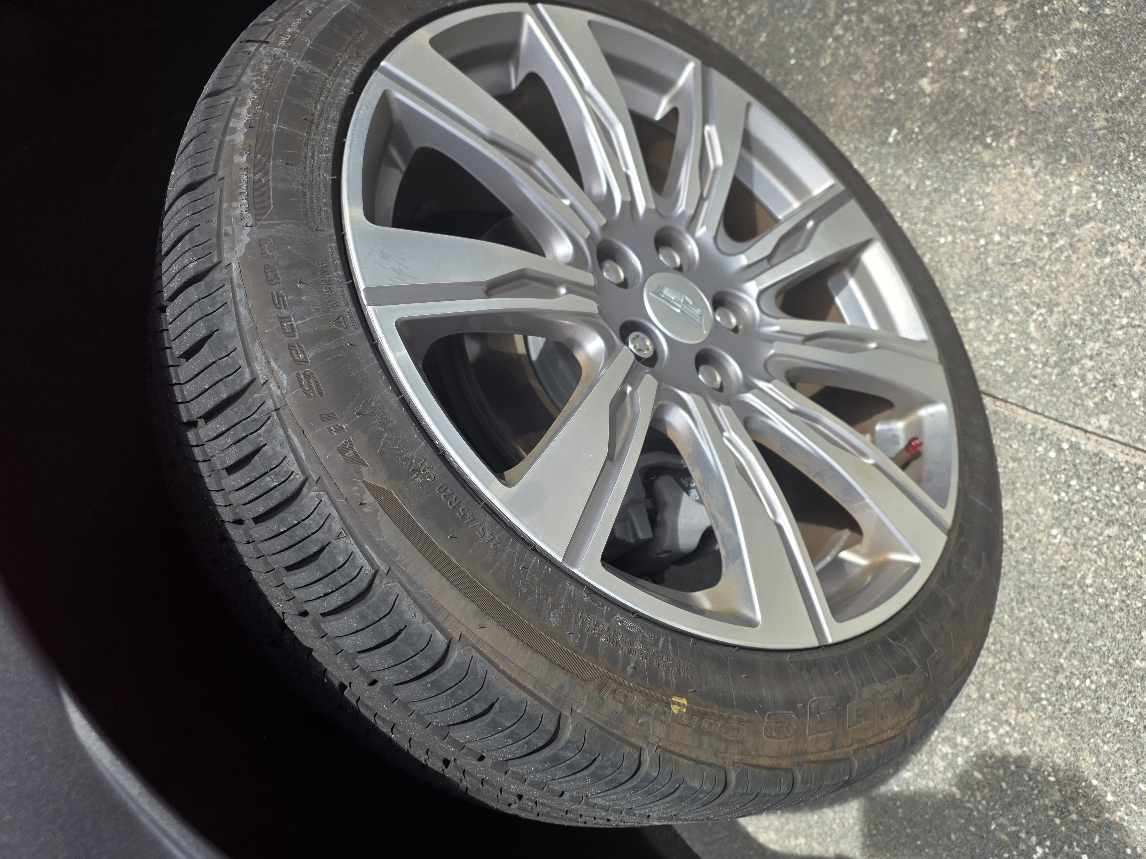 Used 2019 Cadillac XT4 Premium Luxury FWD image 5
