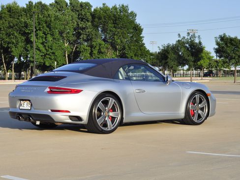 Used 2017 Porsche 911 Carrera S RWD image 11