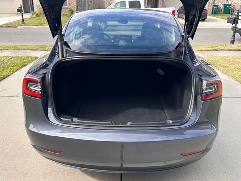 Used 2023 Tesla Model 3 Performance image 10