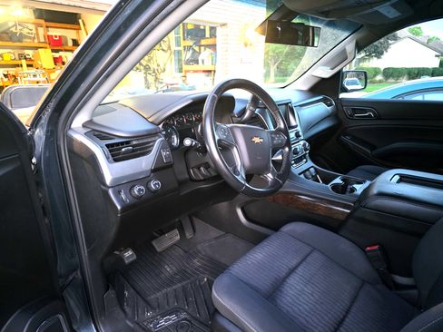 Used 2019 Chevrolet Tahoe LS AWD/4WD image 9