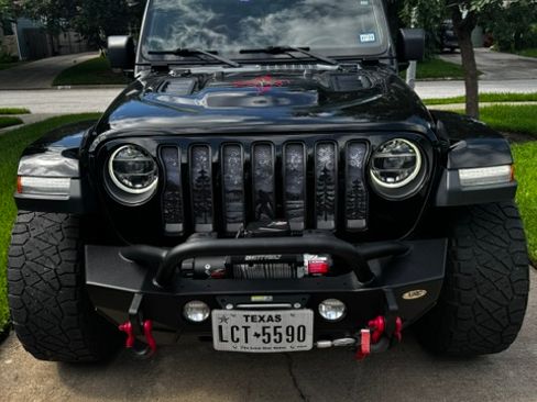 Used 2018 Jeep Wrangler Unlimited Rubicon AWD/4WD image 1