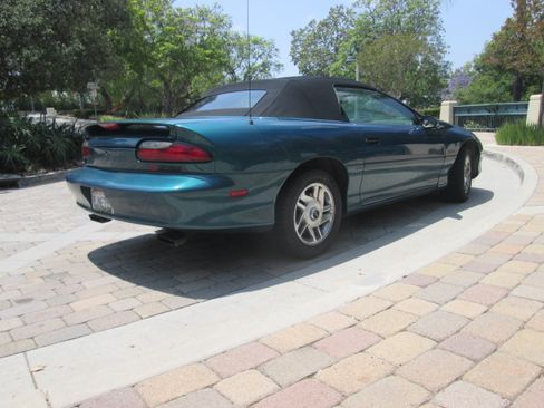 Used 1995 Chevrolet Camaro Z28 RWD image 13