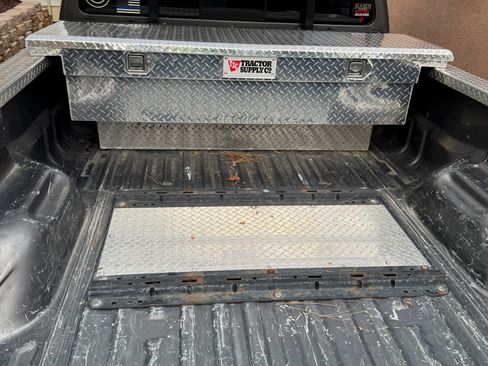 Used 2008 Ford F350 XLT RWD image 4