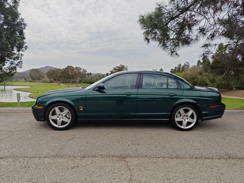 Used 2004 Jaguar S-TYPE R image 5
