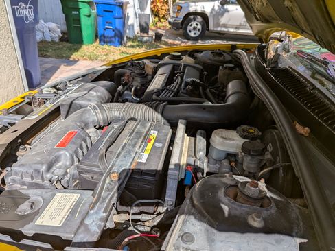 Used 2001 Saturn S-Series SC2 image 27