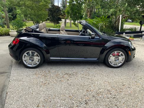 Used 2016 Volkswagen Beetle 1.8T SEL image 1