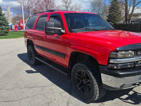 Used 2001 Chevrolet Tahoe LT w/ LT Preferred Equipment Group AWD/4WD image 4