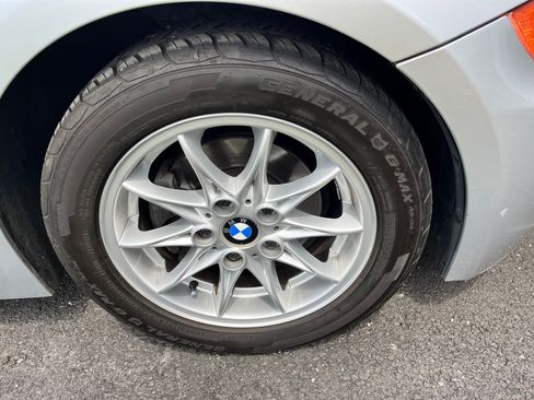 Used 2003 BMW Z4 2.5i RWD image 12