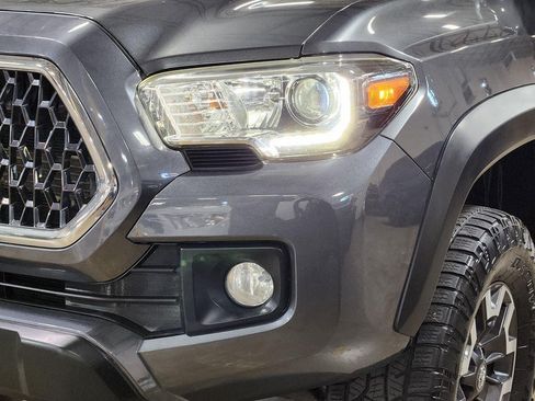 Used 2019 Toyota Tacoma TRD Off-Road image 12