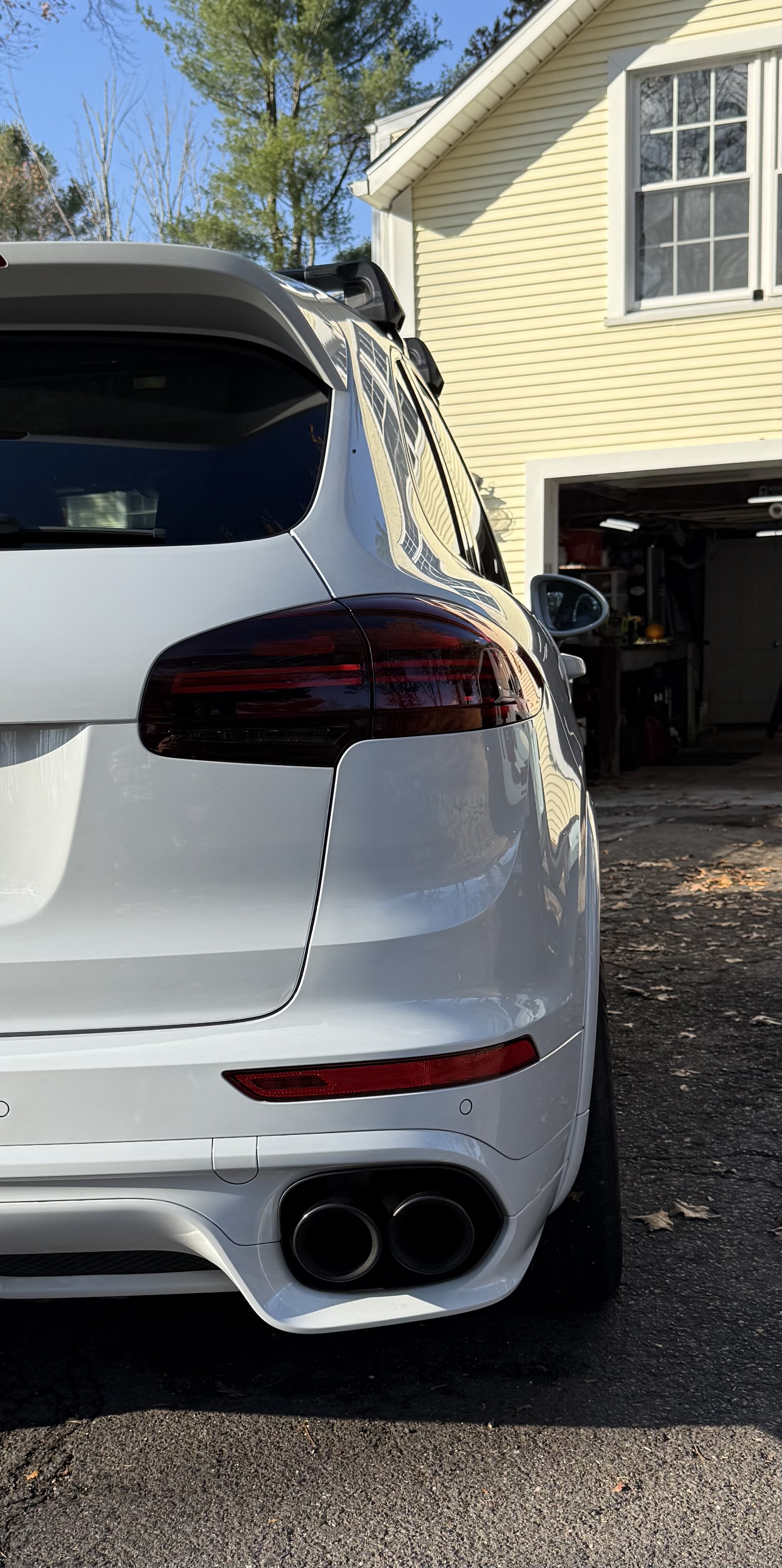 Used 2016 Porsche Cayenne GTS AWD/4WD image 5