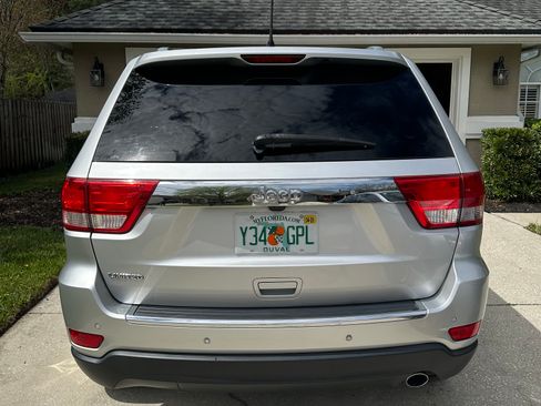 Used 2011 Jeep Grand Cherokee Limited image 5