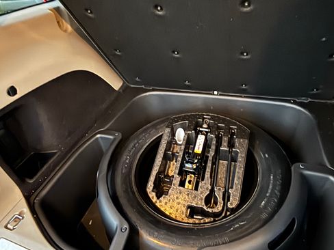 Used 2015 Jeep Grand Cherokee Limited image 23