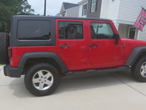 Used 2014 Jeep Wrangler Unlimited Sport w/ Quick Order Package 23S AWD/4WD image 5