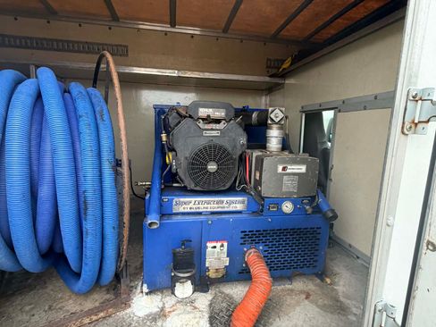 Used 2006 Chevrolet Express 3500 image 4