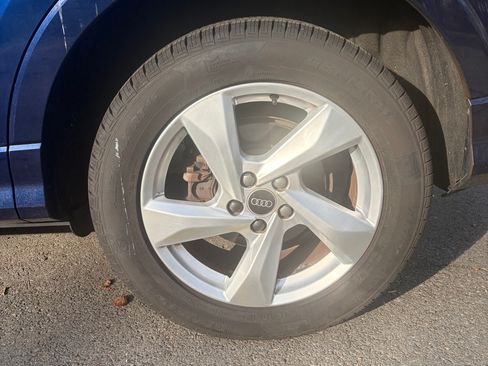 Used 2021 Audi Q3 2.0T Premium image 11