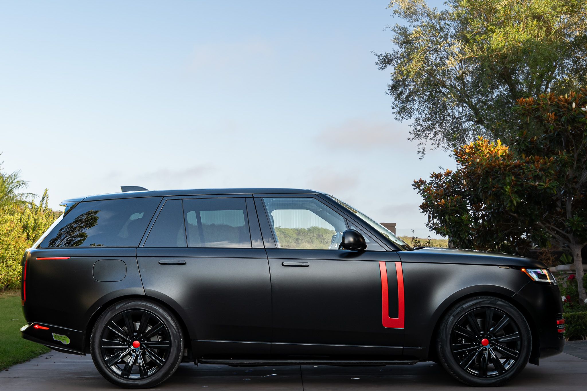 Used 2023 Land Rover Range Rover SE AWD/4WD image 12