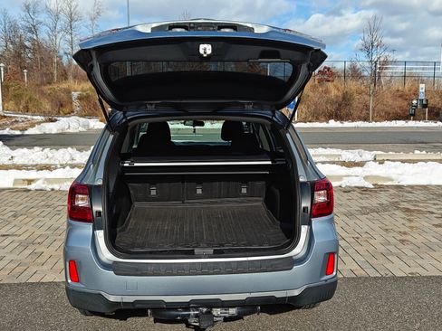 Used 2015 Subaru Outback 2.5i Premium image 16