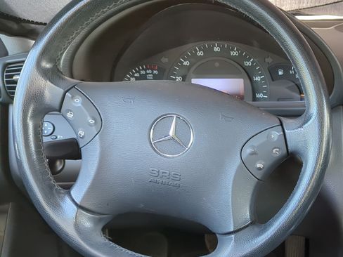 Used 2004 Mercedes-Benz C 240 C 240 Sedan 4D image 15