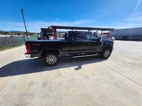 Used 2019 Ford F250 Lariat w/ Lariat Ultimate Package image 6