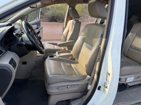 Used 2014 Honda Odyssey EX-L image 6