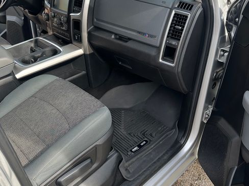 Used 2017 RAM 1500 Lone Star RWD image 5