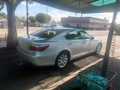 Used 2008 Lexus LS 460 RWD image 6