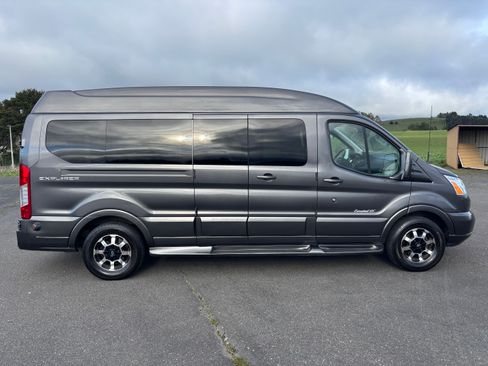 Used 2018 Ford Transit 150 148 Low Roof w/ Exterior Upgrade Package image 4