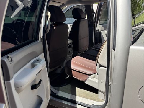 Used 2009 GMC Sierra 1500 SLE w/ Power Pack Plus image 11