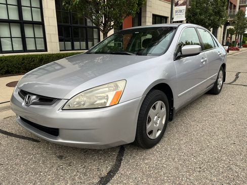 Used 2005 Honda Accord LX image 8