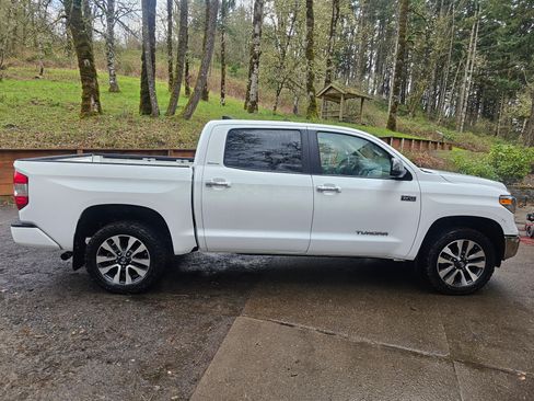 Used 2020 Toyota Tundra Limited w/ Limited Premium Package image 6