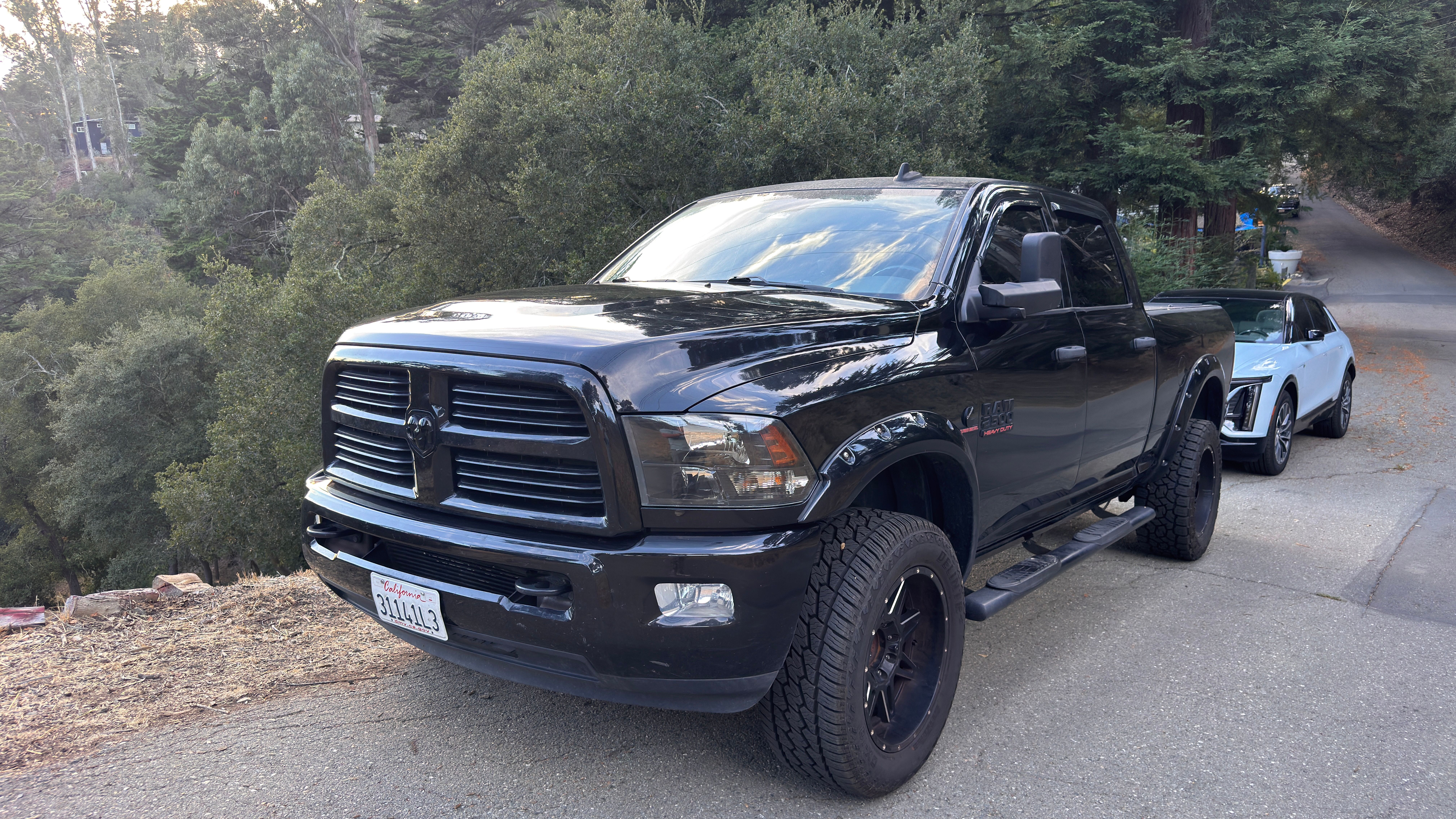 Used 2017 RAM 2500 Big Horn w/ Black Appearance Group AWD/4WD image 2