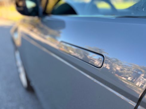 Used 2020 Land Rover Range Rover Evoque First Edition image 18