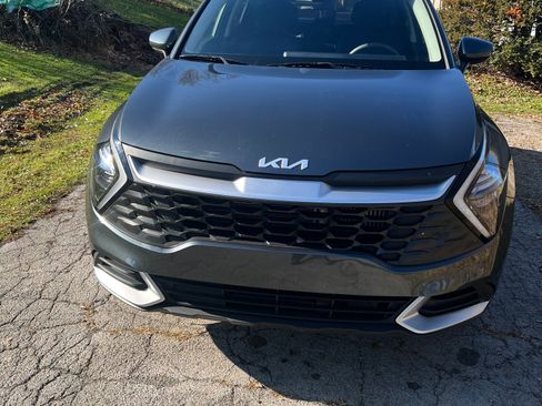 Used 2023 Kia Sportage LX image 5