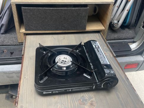 Used 2004 Dodge Sprinter 2500 w/ Cooling Group RWD image 12