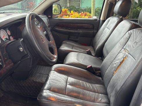 Used 2002 Dodge Ram 1500 Truck 2WD Quad Cab image 14