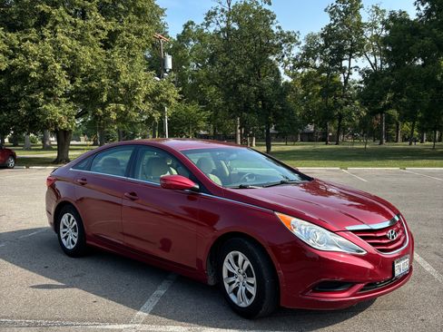 Used 2012 Hyundai Sonata GLS FWD image 1