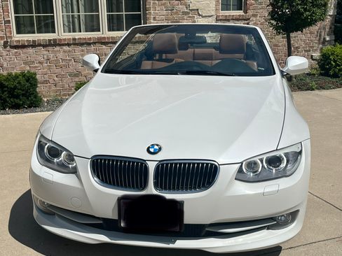 Used 2013 BMW 328i Convertible RWD image 2