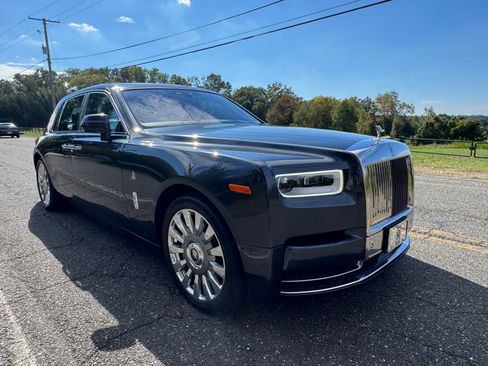 Used 2018 Rolls-Royce Phantom Sedan image 12