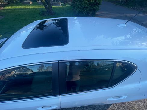 Used 2012 Lexus CT 200h Premium image 8