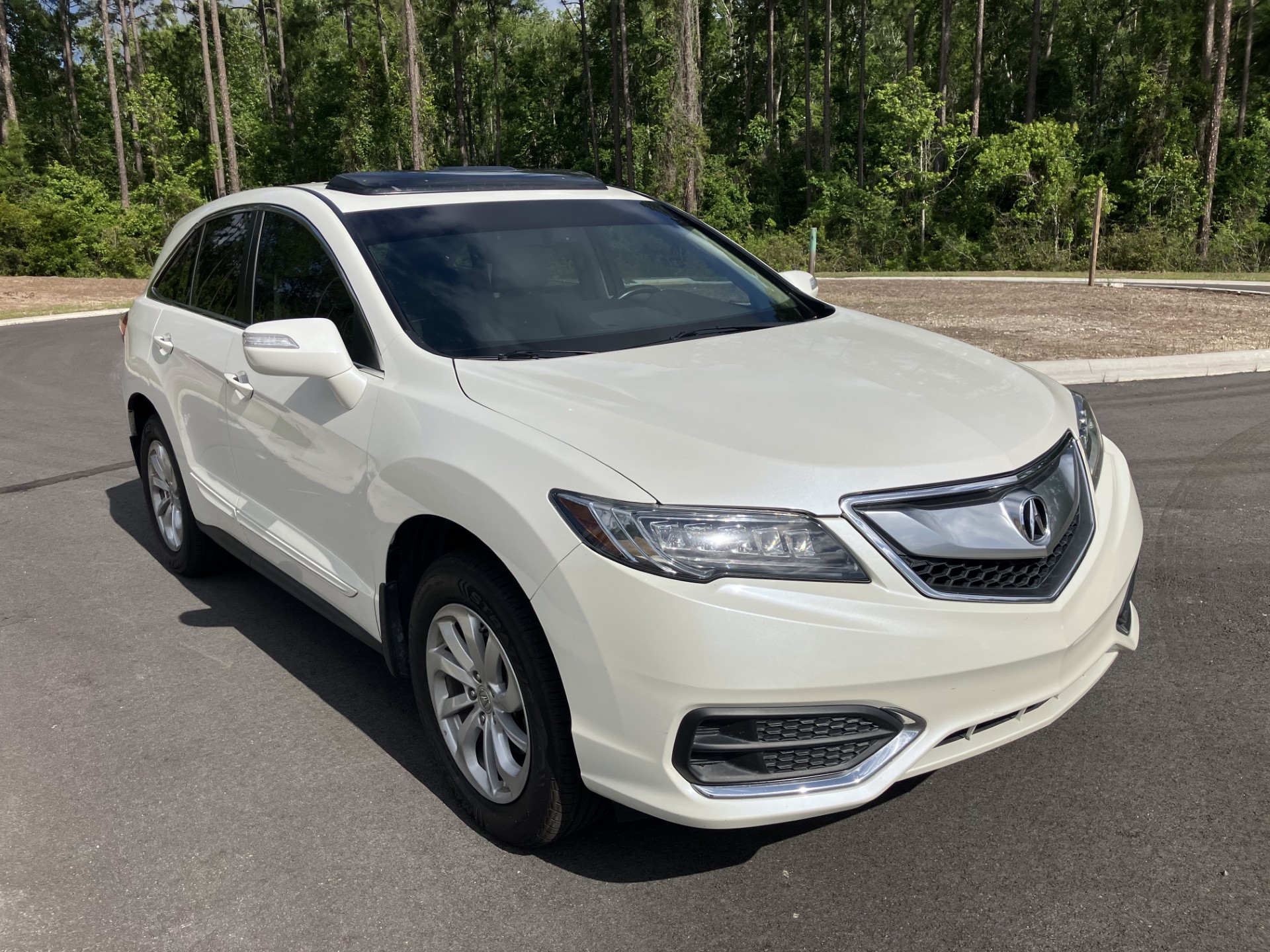 Used 2017 Acura RDX w/ Technology Package FWD image 1