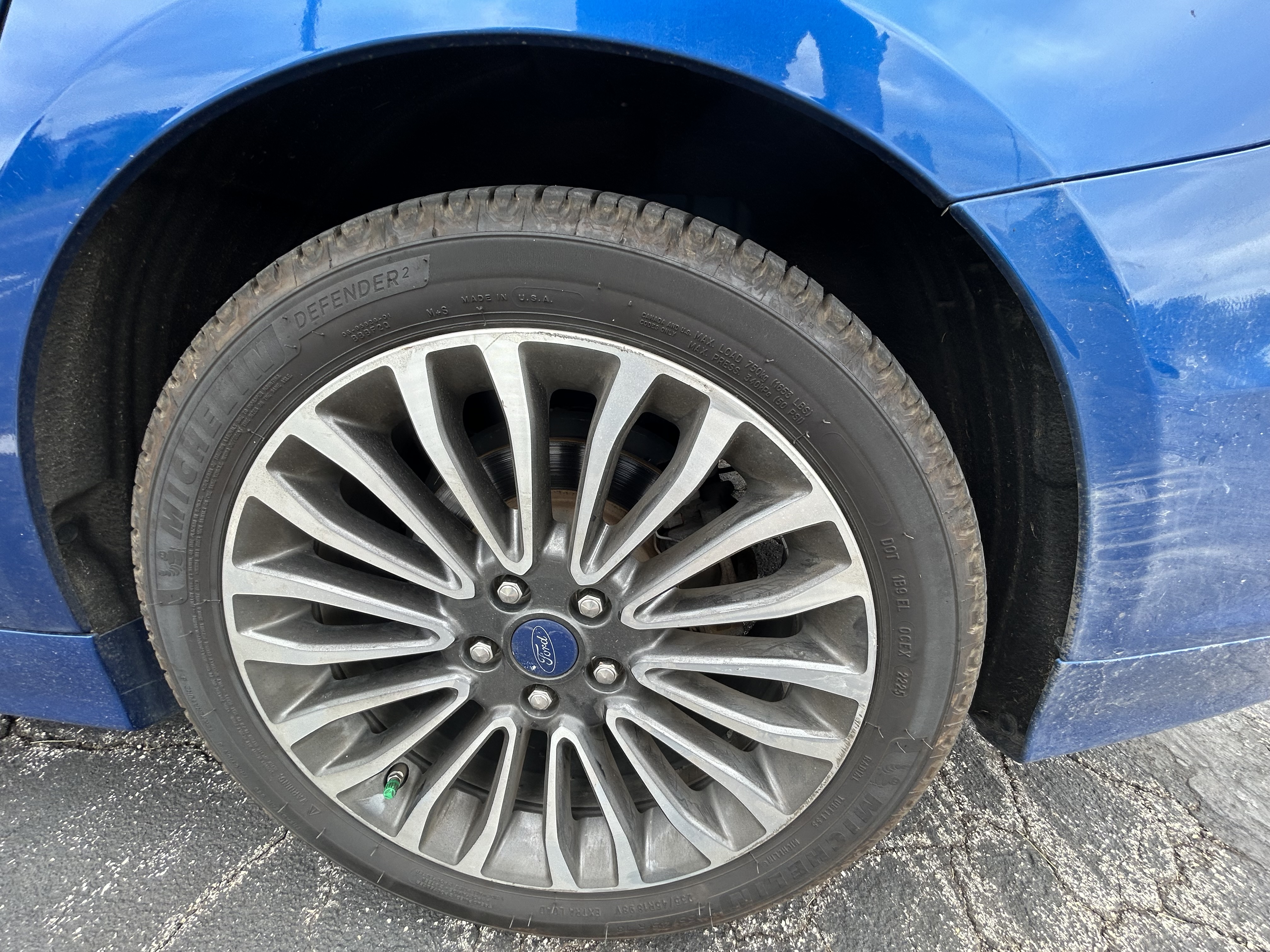 Used 2017 Ford Fusion Titanium FWD image 12