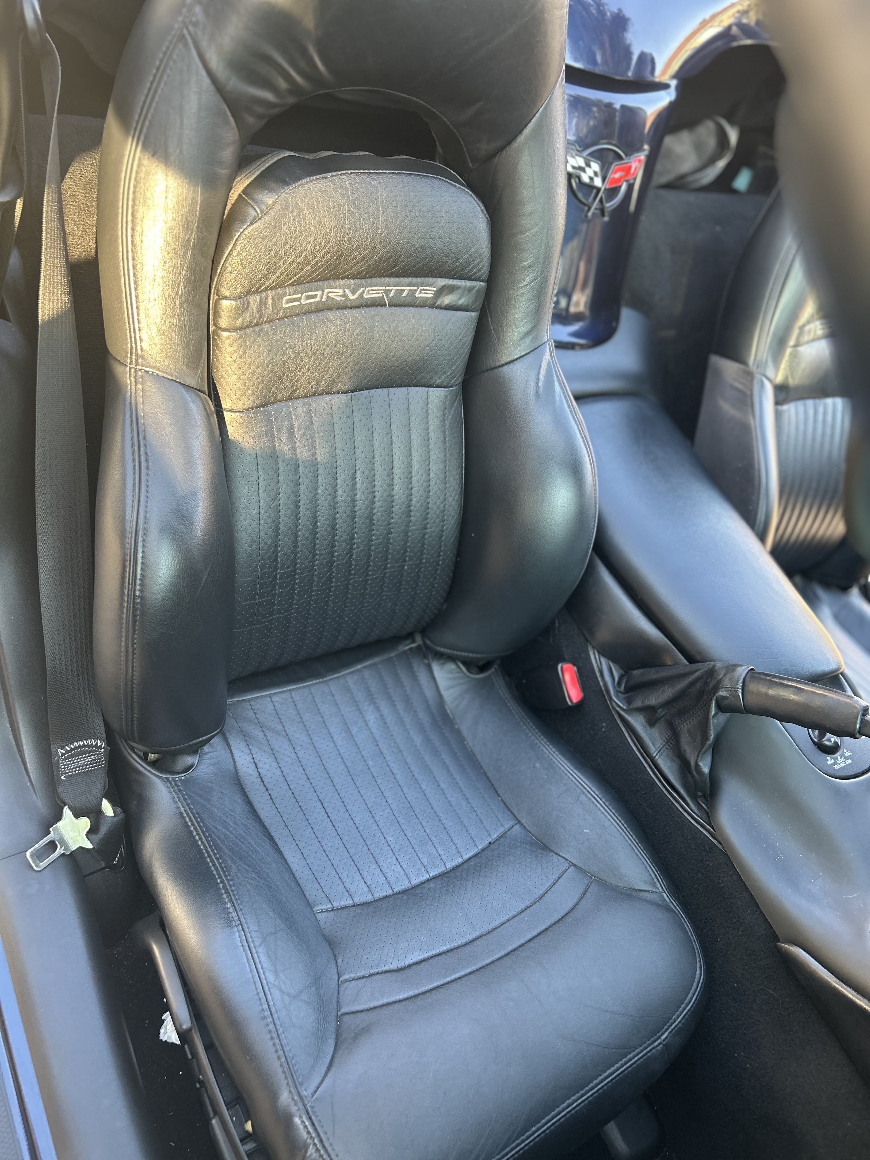 Used 2000 Chevrolet Corvette Convertible w/ Memory Pkg RWD image 10