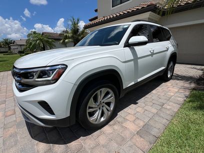 Used 2022 Volkswagen Atlas SE w/ Panoramic Sunroof Package