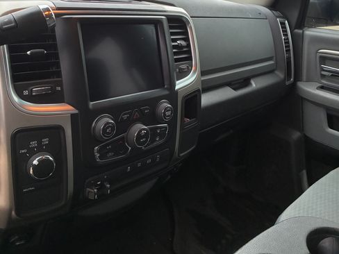 Used 2018 RAM 2500 SLT image 11