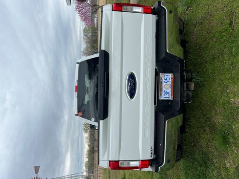 Used 2019 Ford F350 XLT w/ XLT Value Package image 2