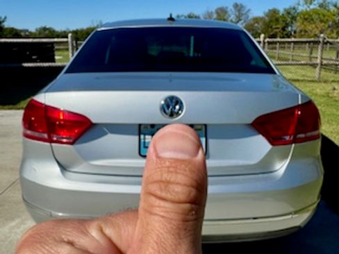 Used 2014 Volkswagen Passat TDI SE image 9